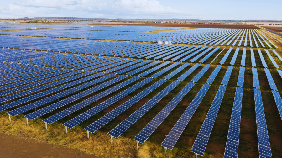 Australia’s Largest 1.35 GW Hybrid Solar and Storage Project | SMA ...