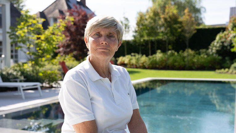 Maria, Hausbesitzerin