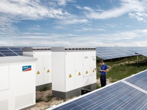 SMA levert omvormers en neemt bedrijfsvoering over van 100 megawatt ...